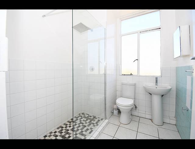 2 BEDROOM APARTMENT FOR SALE IN BEDFORD GARDENS